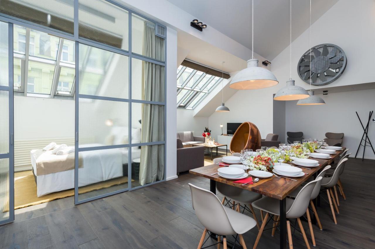 Empirent Beautiful Duplex Apartment *