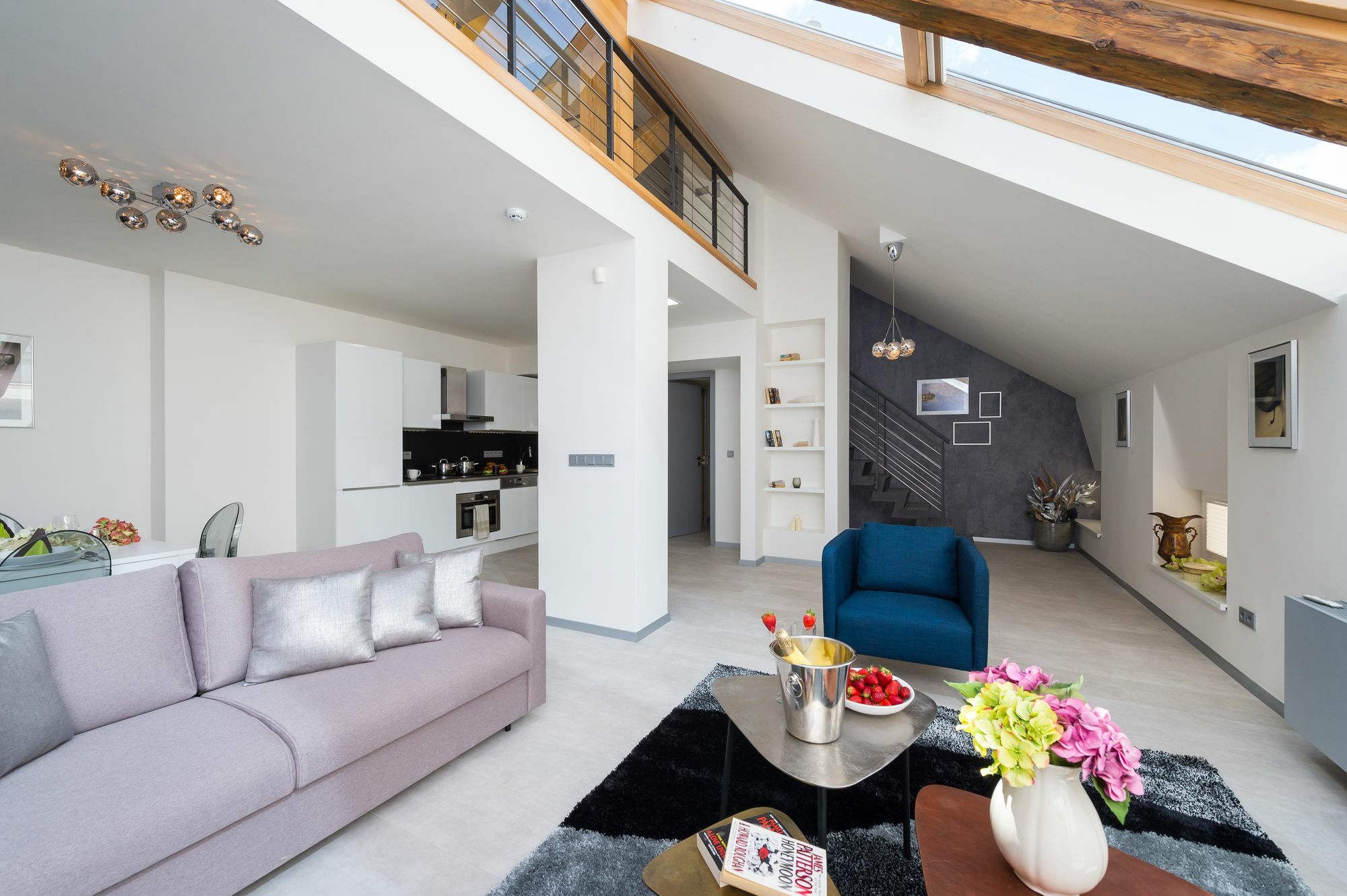 Empirent Beautiful Duplex *