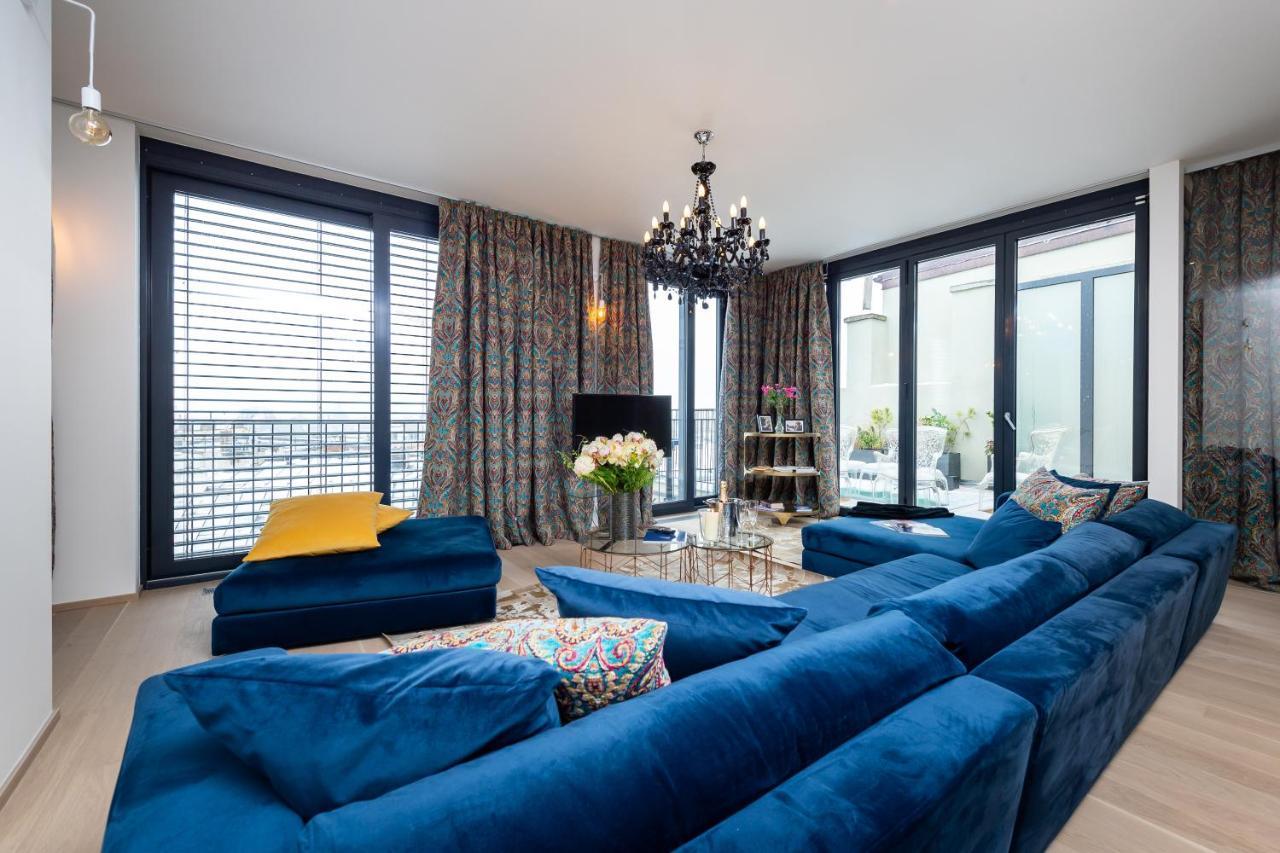 Empirent Beautiful Duplex Apartment